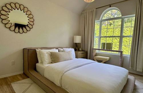 Quiet Luxury in the Heart of the Hamptons - Foto 17