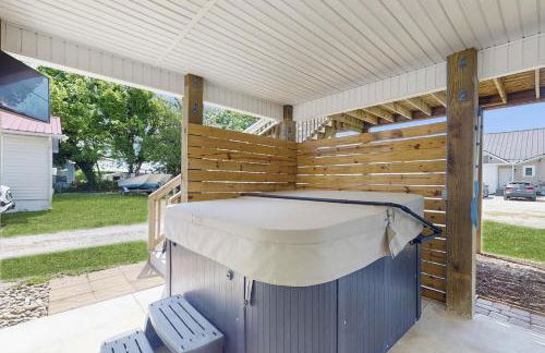 Charming 3BR home with Elevator, Wifi, Full Kitchen, and 1 block from the Beach - Foto 5