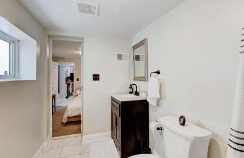 Elegant Urban Retreat - Walk To Patterson Park - Photo 9