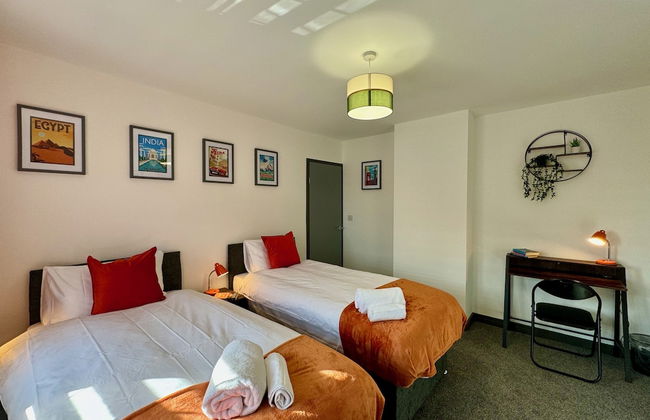 Sandringham House Serene Escape Cottage - Photo 5