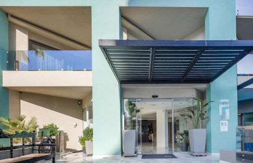 Steris Elegant Beach Hotel - Photo 52