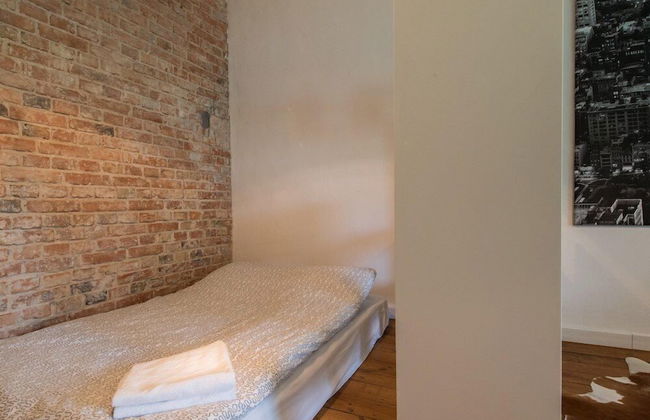 Bizzi LuxProchnika Studio - Foto 2