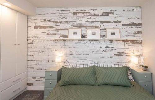 Charming Cozy Cottage with Hot Tub - Foto 30