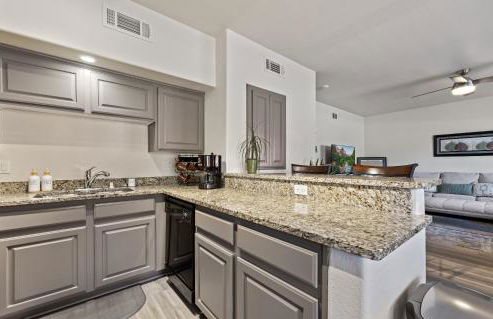 Newly Renovated Condo - Foto 18