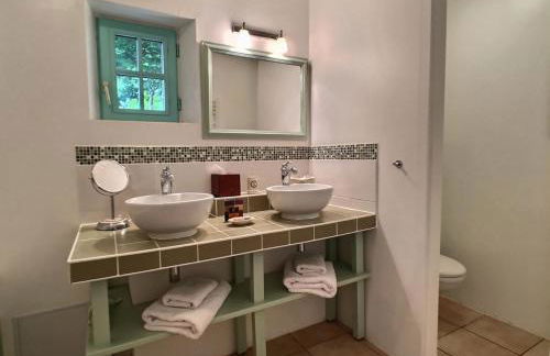 Hayloft at Kergudon Gîtes, Couples' gîte with pool - Foto 14