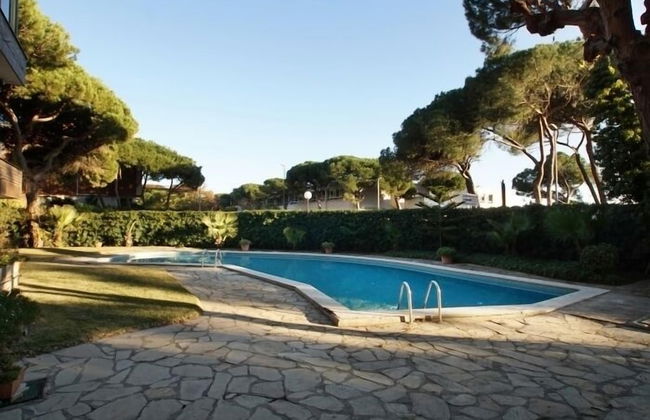 Amity Be my Guest Castelldefels - Photo 18