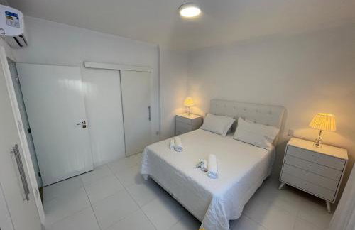 SALVADOR 3 QUARTOS ONDINA FRENTE A PRAIA - Foto 20