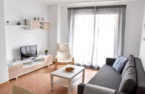 Amplio con Parking, Club y Piscina junto a Sevilla - Photo 1