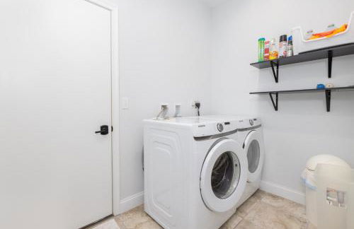 Deep Creek Retreat Hot Tub 85 inchTV all one level - Foto 71