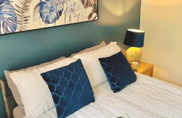 Lovely 4-bed home sleeps 8 Nr Bolton Stadium & M61 - Photo 33