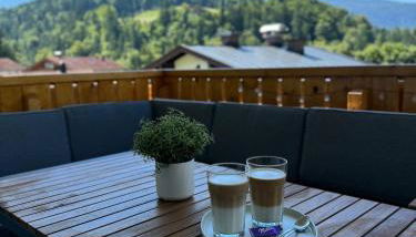 Neubau, Bergpanorama, gute Lage, Tiefgarage - Foto 5