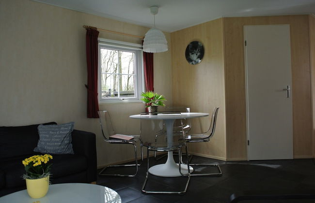 Charming Chalet in Goedereede With Open Area - Foto 11