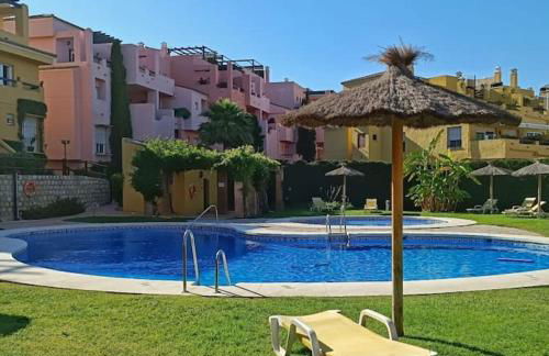 Apartamento en Marbella Guadalmina primera linea de campo de golf Los Cartujanos - Photo 3