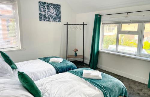 Perfect for Contractors! Free Central Parking! - Foto 11