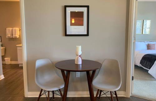 The City View Suite Garage Parking Top Floor! - Foto 9