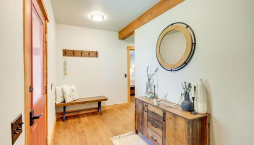 Secluded Livingston Retreat with Deck and Fire Pit! - Foto 4