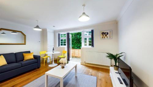 Redhill town centre apartment by Livingo - Foto 2