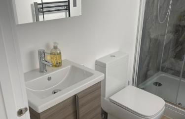 Villa Maria Southbourne - 2 Mins to Beach - Coastal - Dog-Friendly - Modern Luxury - Large Private Garden - Private Access - Parking - Foto 19