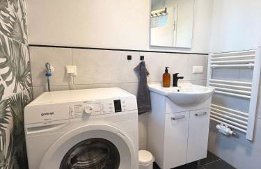 R&S-Homes-2025-Kitchen,Balcony,TV - Foto 3