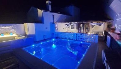ALOELUX VILLA !! - Private Villa with POOL , jacuzzi, cinema, massage ,wonderful view, art desing villa - Foto 2