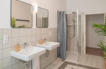 Arbio Monteurzimmer Fredersdorf parking included - Photo 10