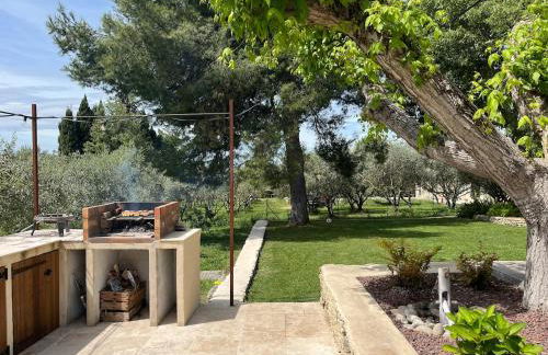 Gîte ,studio dans le village de lagnes - Foto 10