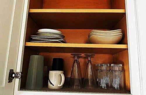 Super Cute & Cozy Home With 2 Bedrooms Near Everything In Jacksonville - Photo 3