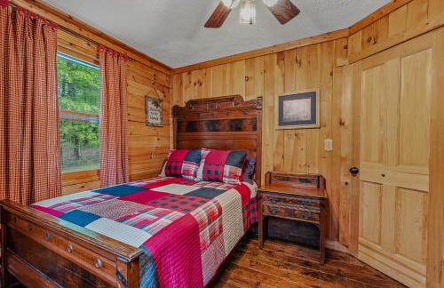 Seventh Heaven - Hot Tub, Pet Friendly, Grill, Wifi, Deck, Covered Porch, Family Friendly, Kid's Loft, King Bed - Foto 40