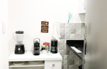 Excelente localização - Frente ao metrô - Foto 2