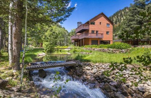 Boulder Luxury Getaway 7 acres River & Pond - Photo 1