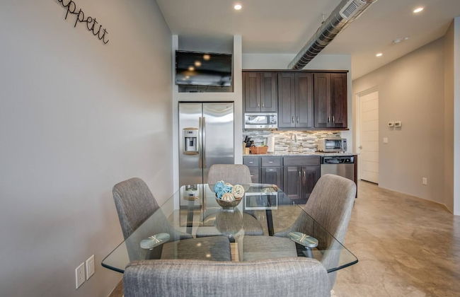 1BD Studio Downtown Close to Hiking W/ac! - Foto 8