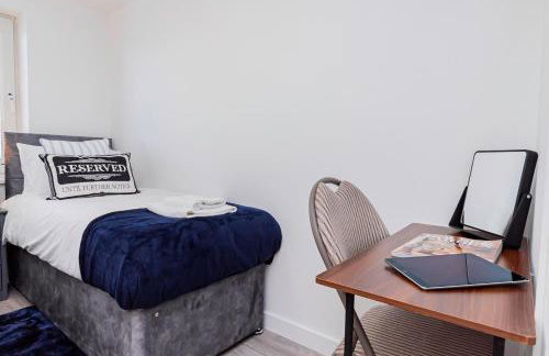 Upgraded 4 Beds Level Access Lifts 2 bath Parking - Foto 16