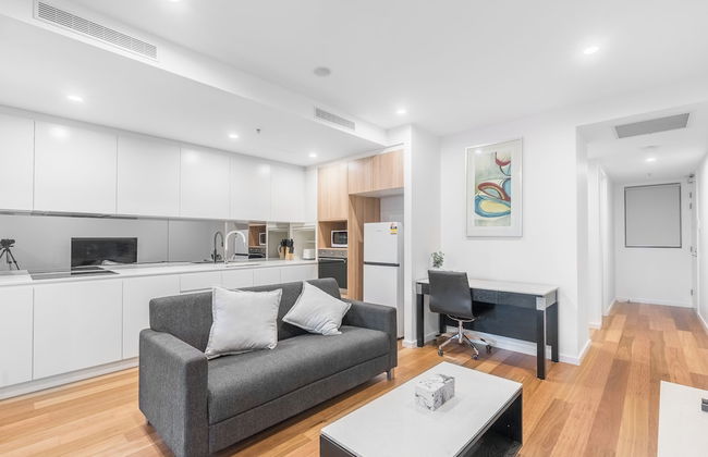 Serain Residences Canberra Centre - Photo 12