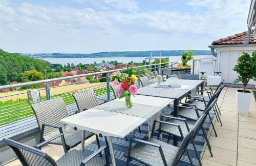 Seeblickapartment für bis zu 12, Nürnberg & Schwabach in 30-35 Minuten zu erreichen, Sauna, Arbeitsplatz, Dachterrasse & Grill - Foto 1
