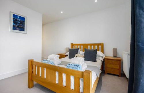 The Sanctuary- Short Walk to Hamworthy Beach and Park - Photo 5