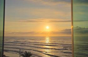 Apartamento em Mongaguá, Pé na Areia, Vista Belíssima! - Foto 15