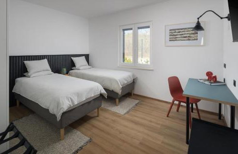 Amazing Home In Strped With Wifi - Photo 37