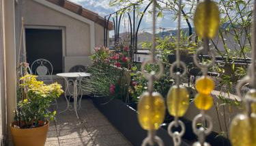 Stylish Marseille Prado Loft Walk to velodrome and metro - Foto 5, Garden, Garden view