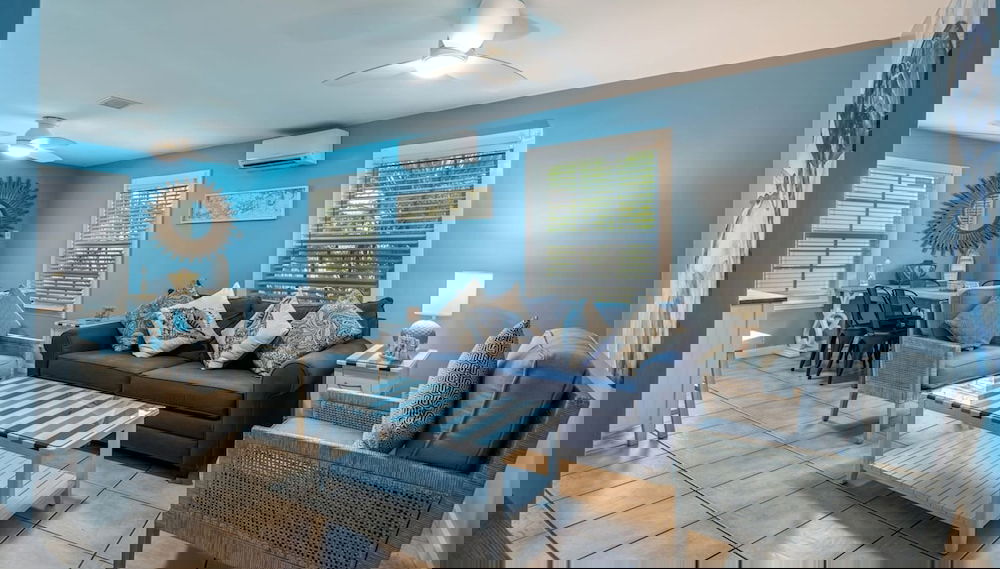 Road s End by Brightwild Steps to Duval St - Foto 1, Habitación