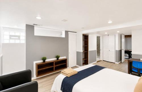 Beautiful 3BR 2BA Colonial House by CozySuites - Foto 4