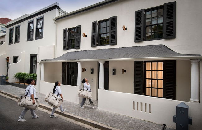 More Quarters Hotel - Photo 57