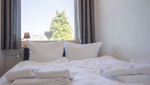 Moderne Wohnung Mitten in Winterberg mit Balkon - Foto 2, Habitación