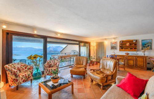 Isola Bella: Lake Maggiore view Terrace in Stresa - Happy Rentals - Foto 3