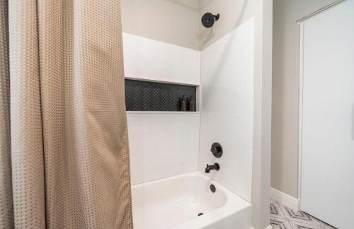 The Queen’s Gambit II - Photo 20