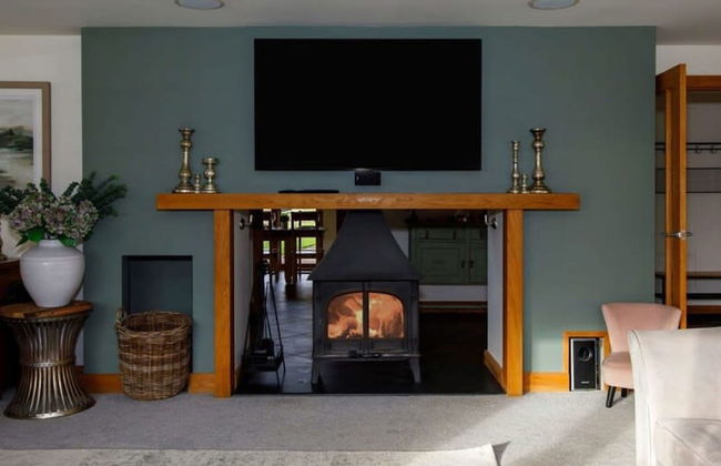 Serene Riverside 6BR Luxury Retreat in Curdridge - Photo 13