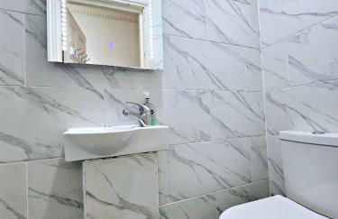 Spacious & Cosy 2 Bedroom Home plus 2 Sofa-beds with Private Entrance and Back Patio, 3 min walk to Earl's Court Station - Photo 35