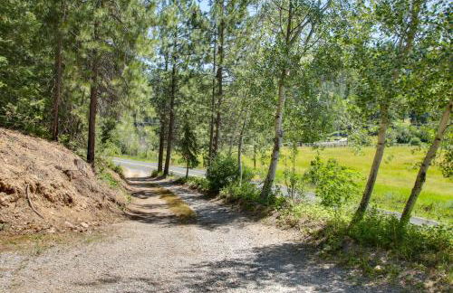 Modern Farmhouse with Movie Room - 6 Mi to Lake! - Foto 29