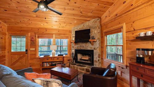 Secluded 4WD Getaway with Mountain Views and Hot Tub - Foto 3