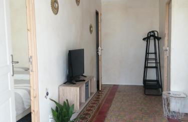 Loré Appartement Climatisé avec terrasse - Photo 4