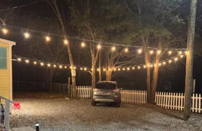 Cozy Downtown Cottage - Parking, Pet Friendly! - Foto 14